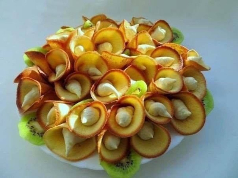 Photo of Calla Lily pastries